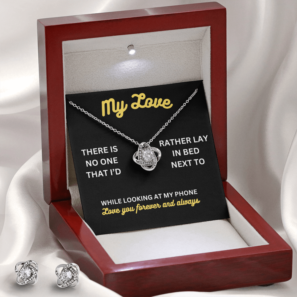 My love - There is no one - Love Knot Necklace & Earring Set